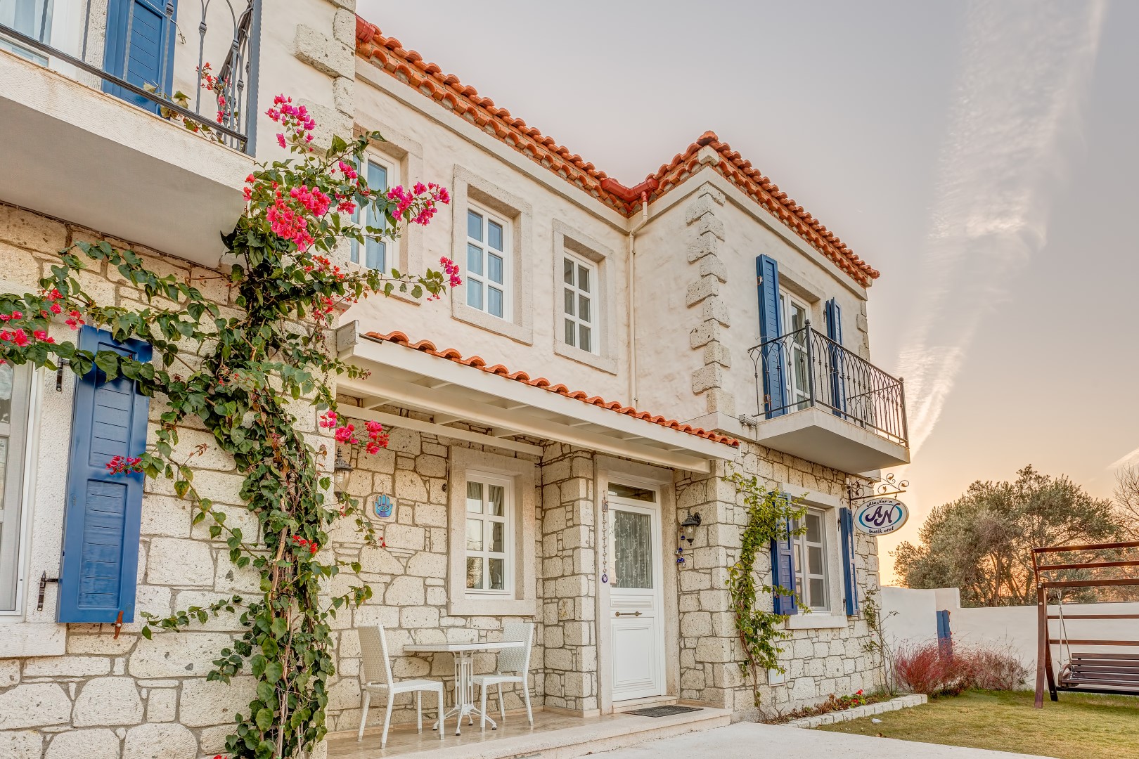 IMG_8950 (Large).jpg